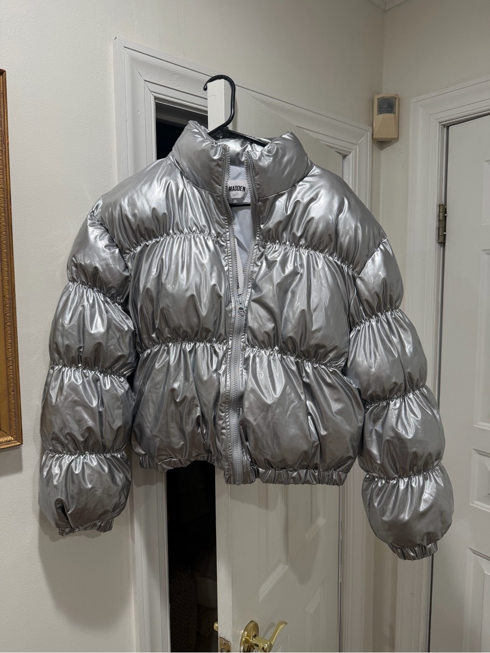 Steve Madden Metallic Silver Cropped Puffer Jacket